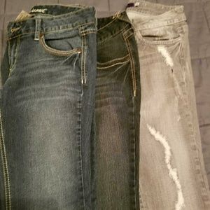 Women's jeans bundle (3)